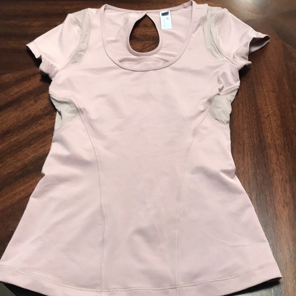 Tee shirt